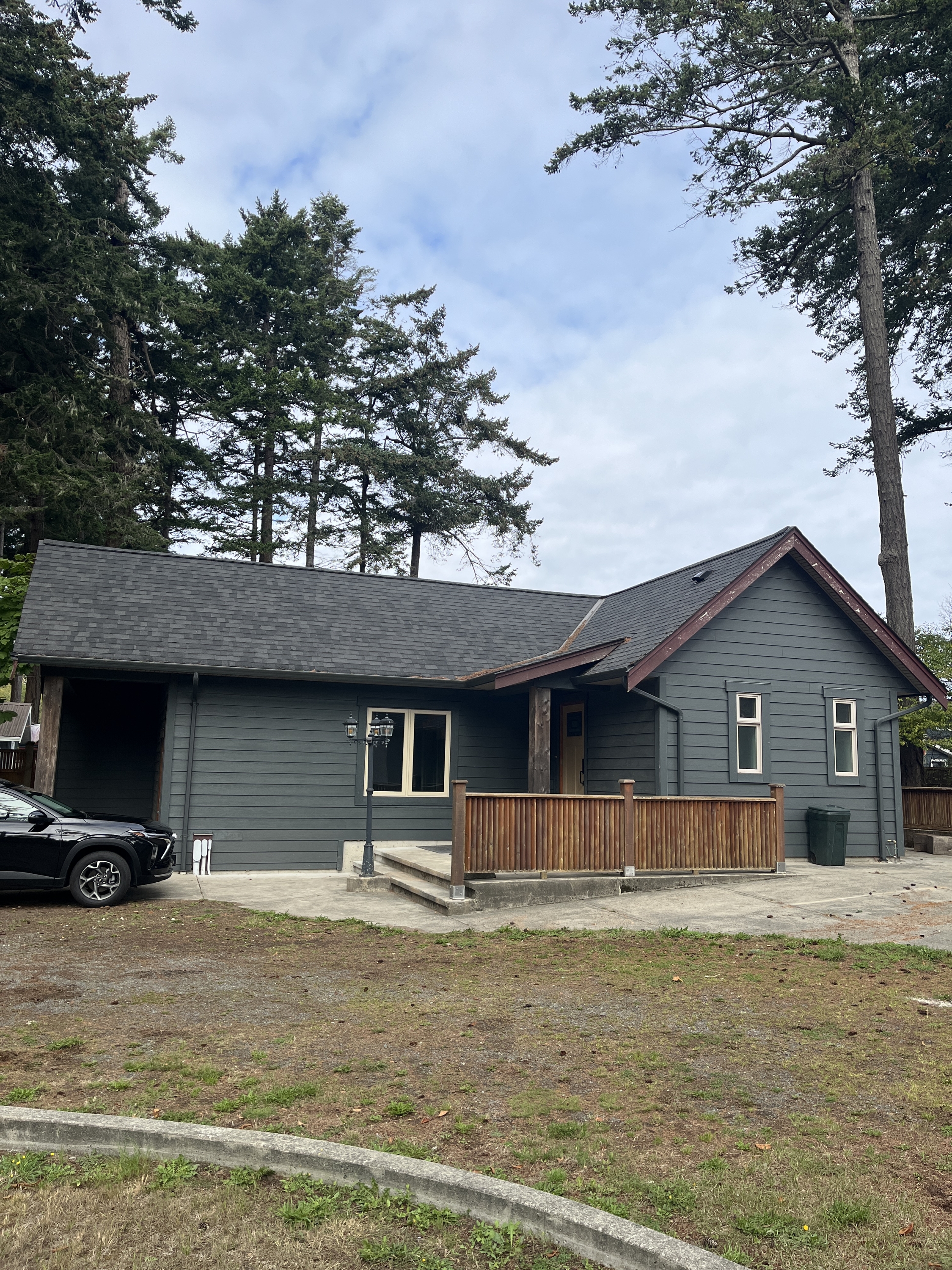 1128B Denny Road